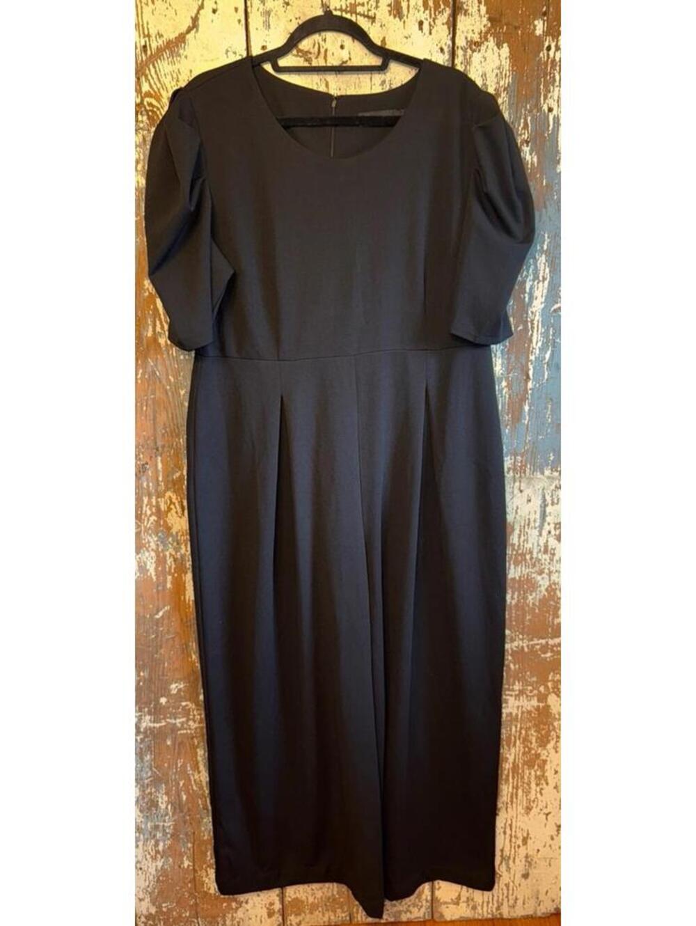 New York & Company black short twist sleeve jumpsuit, size XXL 2X